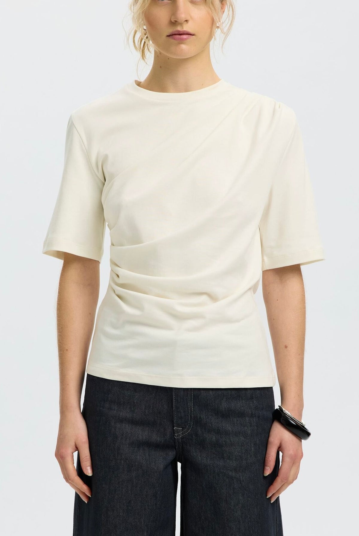 t-shirt Woline ecru – Selected