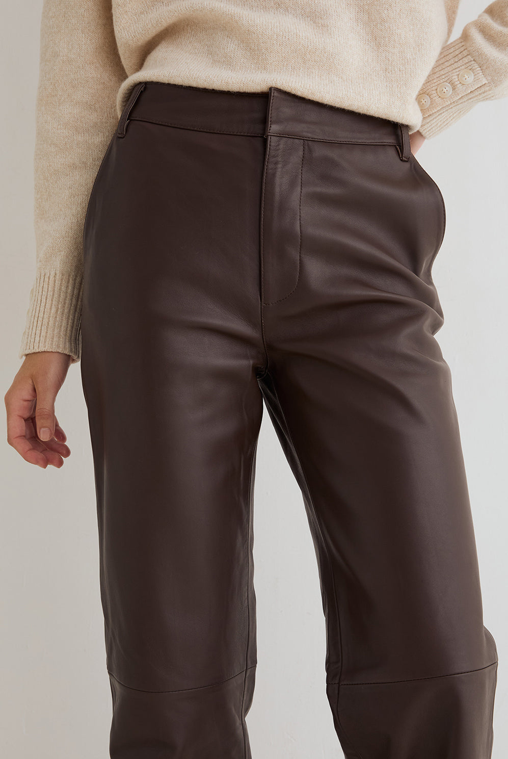 Pantalon Tod cuir choco – Yerse