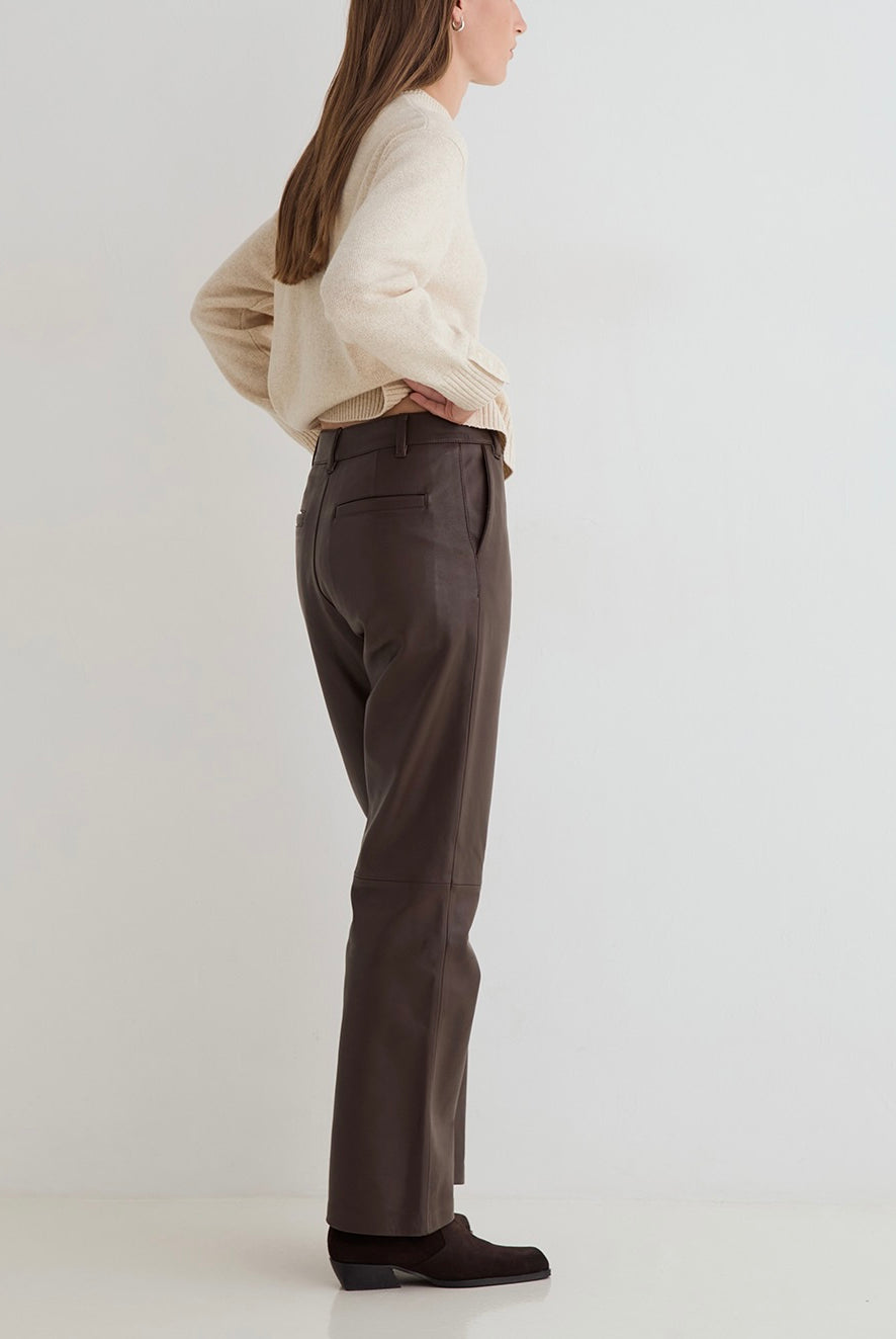 Pantalon Tod cuir choco – Yerse