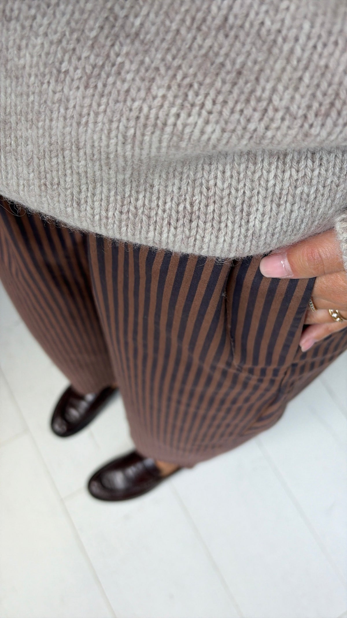 Hose Magic gestreift camel marine