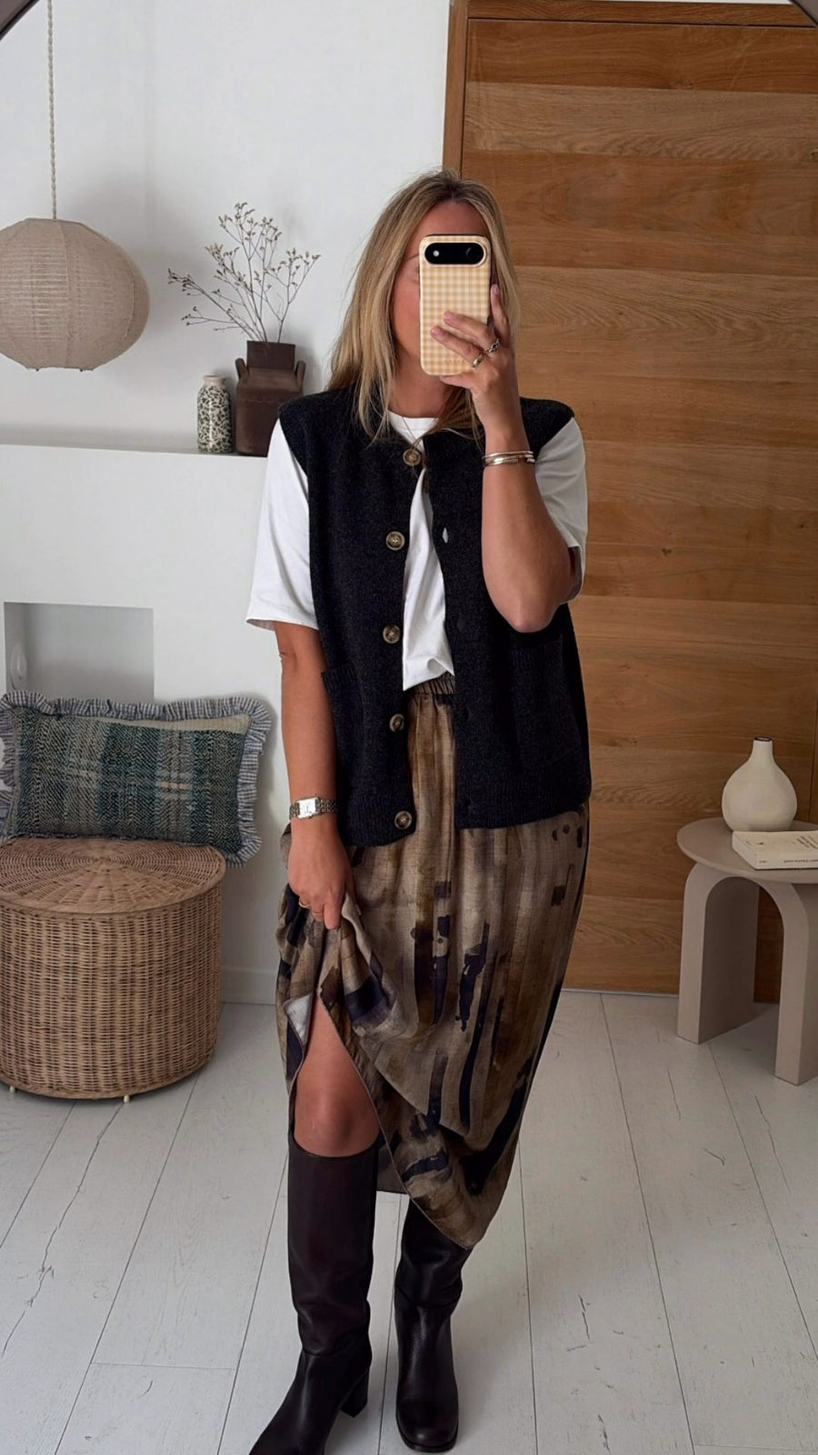Shop the look : Cardigan Philippine gris et Jupe Livia marqueterie…