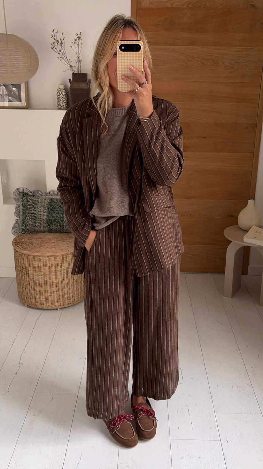 Shop the look : Pantalon Roma stripes choco et Blazer Romane choco…